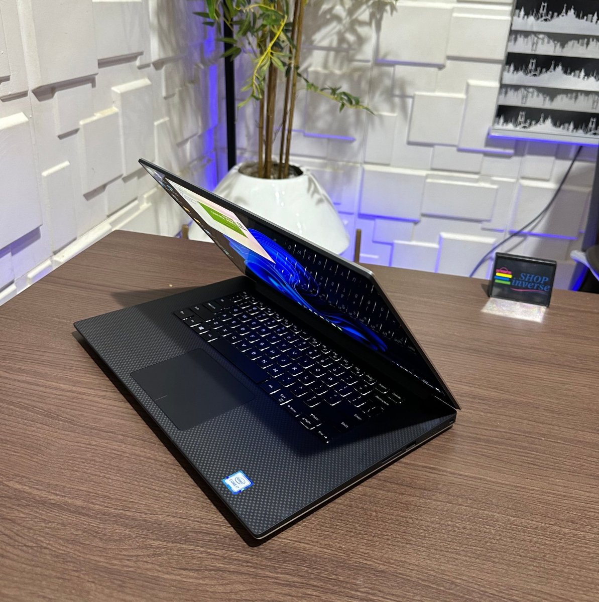 Dell XPS 15 9560 | Core i7 7th Gen | 16GB RAM | 512GB SSD | 4GB Nvidia GTX | 4K Display | Touchscreen | Backlit Keyboard