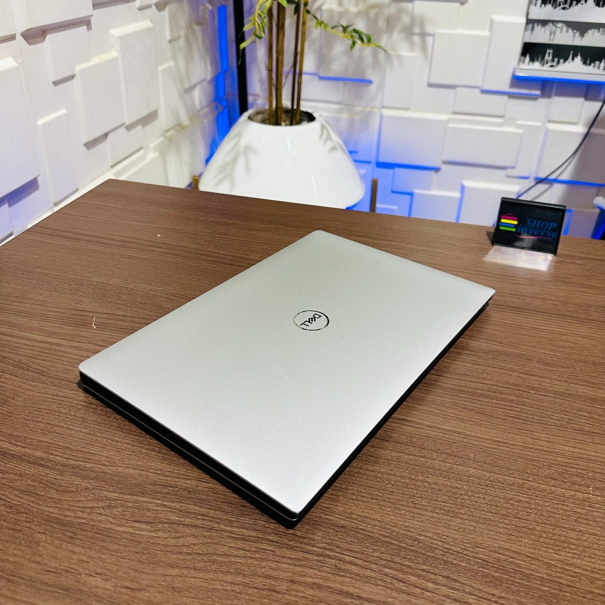 Dell XPS 15 9560 | Core i7 7th Gen | 16GB RAM | 512GB SSD | 4GB Nvidia GTX | 4K Display | Touchscreen | Backlit Keyboard