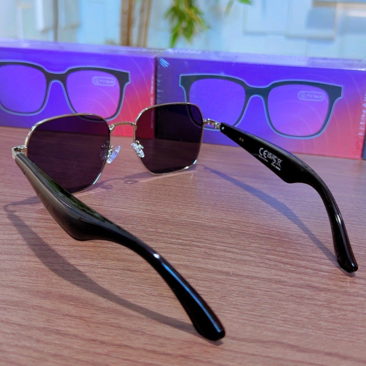 GY - 200 Smart Glasses