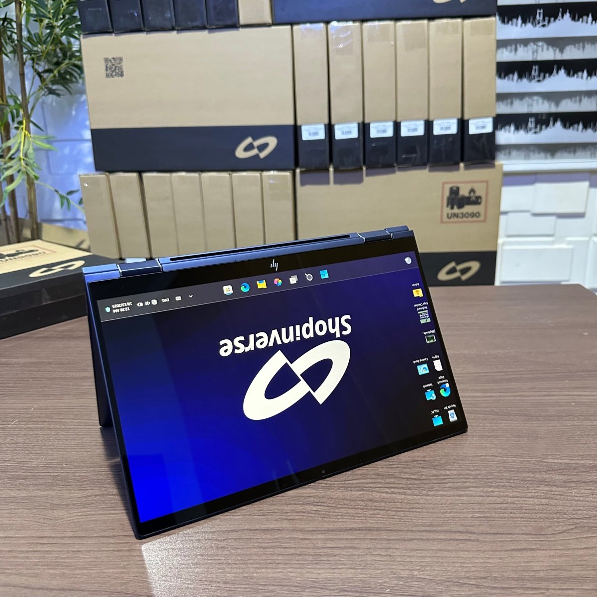 ※ HP DragonFly 256G SSD 8G 8世代 i5 LTE Notebook 2 em 1 HP Dragonfly, Processador Core i5, 8GB de Memória