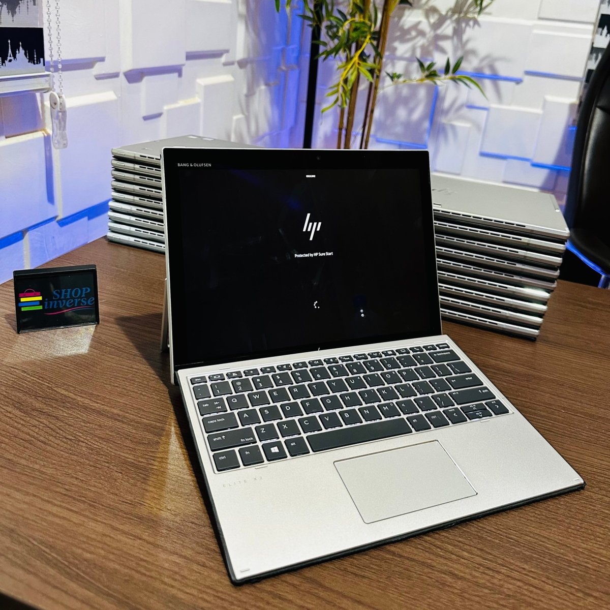 HP Elite X2 G4 - 8th Gen. Intel Core i5 - 256GB SSD - 8GB RAM - Touchscreen