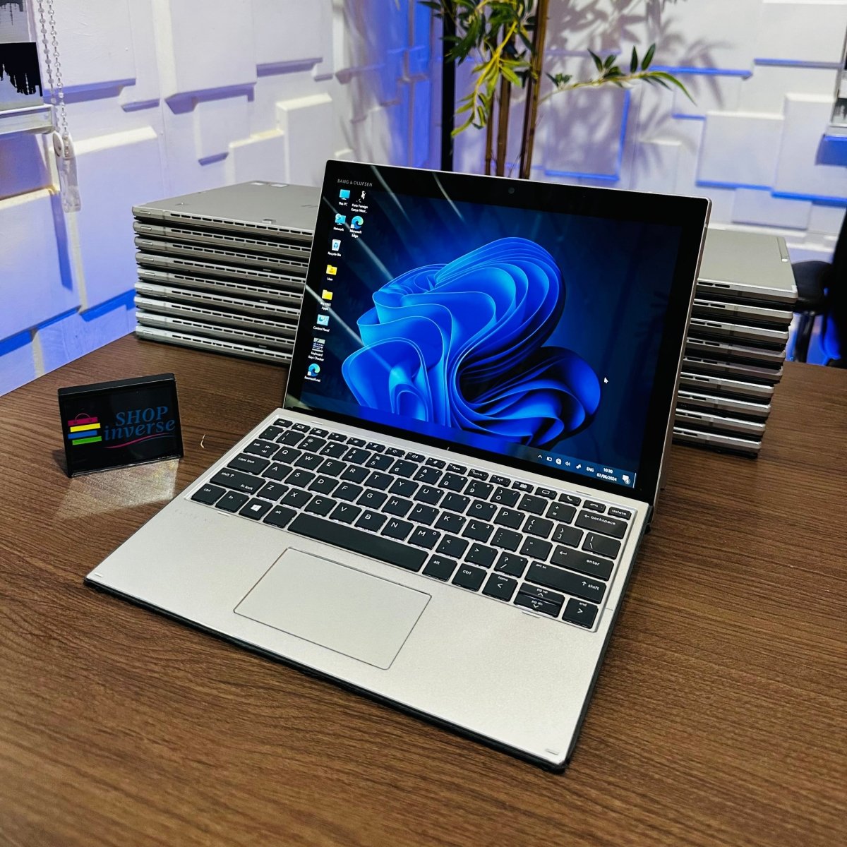 HP Elite X2 G4 - 8th Gen. Intel Core i5 - 256GB SSD - 8GB RAM