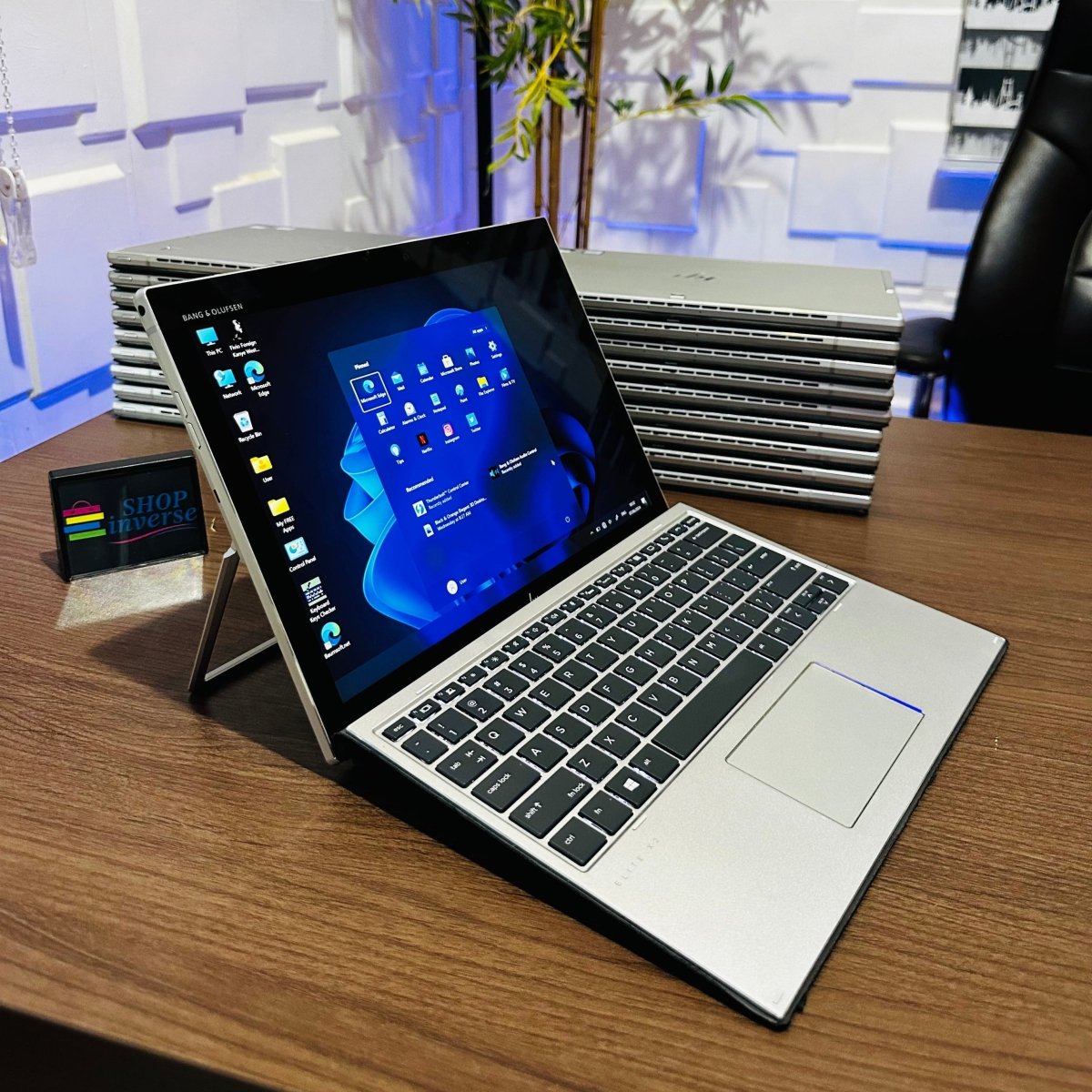 HP Elite X2 G4 - 8th Gen. Intel Core i5 - 256GB SSD - 8GB RAM - Touchscreen