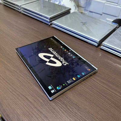 HP Elite x360 1040 G9 2 - in - 1 - 12th Gen Intel Core i5 - 256GB SSD - 16GB RAM - Touchscreen - Keyboard Light