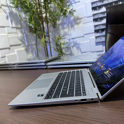 HP Elite x360 1040 G9 2 - in - 1 - 12th Gen Intel Core i5 - 256GB SSD - 16GB RAM - Touchscreen - Keyboard Light