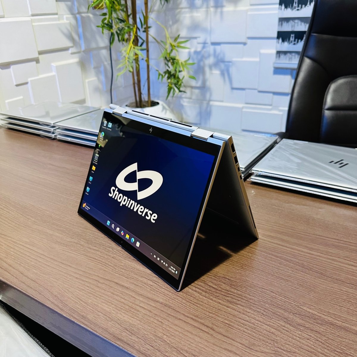 HP Elite x360 830 G9 2 - in - 1 - 12th Gen Intel Core i5 - 256GB SSD - 16GB RAM - Touchscreen