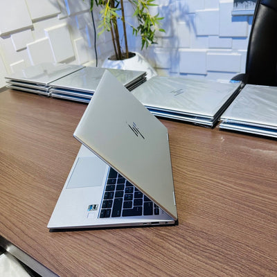 HP Elite x360 830 G9 2 - in - 1 - 12th Gen Intel Core i5 - 256GB SSD - 16GB RAM - Touchscreen