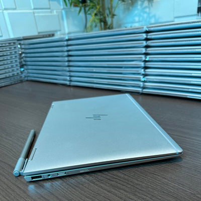 HP EliteBook 1030 x360 G3 - 8th Gen. Intel Core i5 - 256GB SSD - 8GB RAM - Touchscreen - Keyboard Light - Face ID