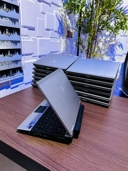 HP EliteBook 2540p - Intel Core i5 - 320GB HDD - 4GB RAM