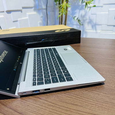 HP EliteBook 645 G9 - 12th Gen. AMD Ryzen 5 - 256GB SSD - 16GB RAM - Keyboard Light