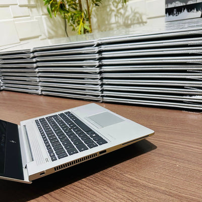 HP EliteBook 735 G6 - AMD Ryzen 5 Pro - 256GB SSD - 8GB RAM - 2GB Dedicated Graphics - Keypad Light