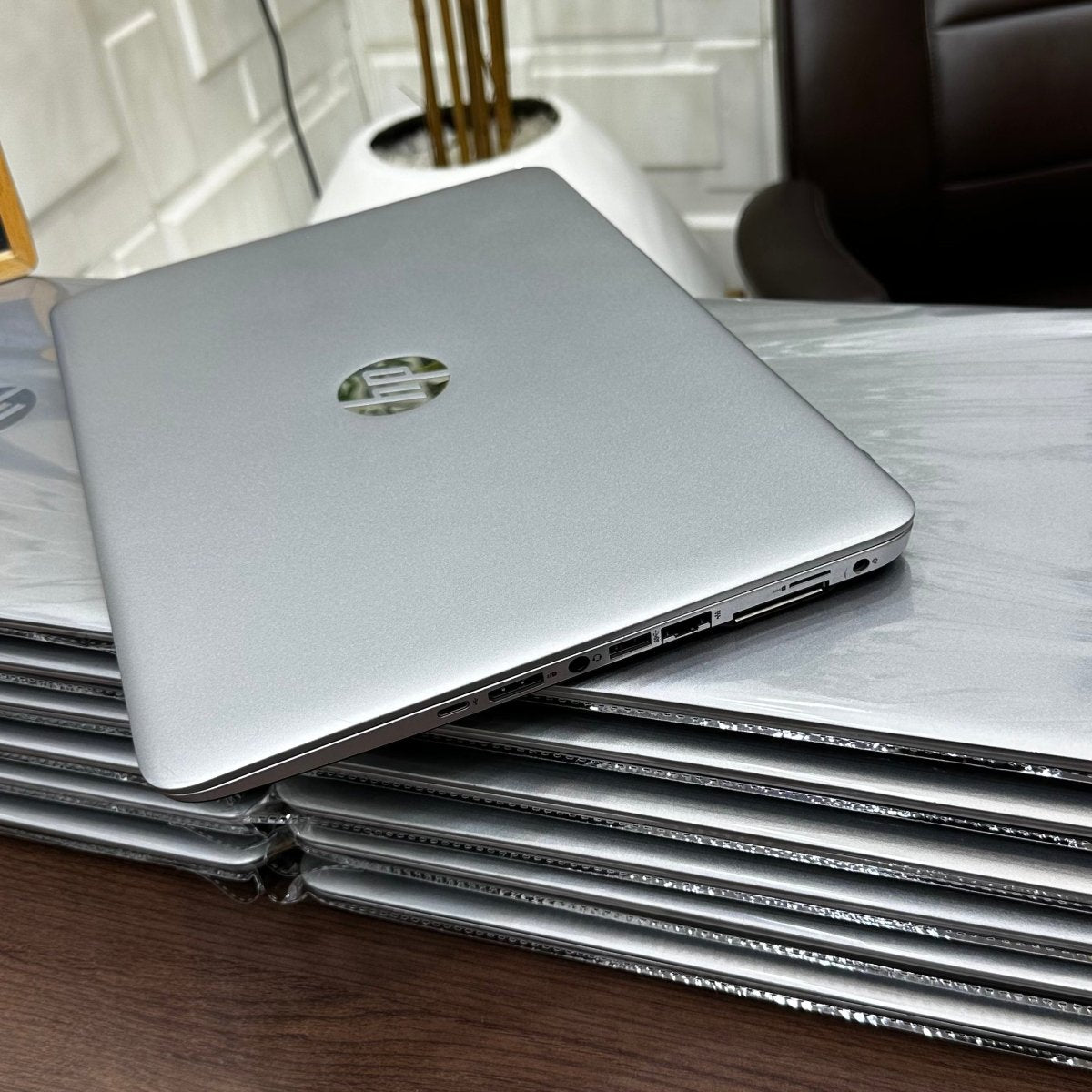 HP EliteBook 745 G4 - AMD Pro A10 - 256GB SSD - 8GB RAM - Keyboard Light