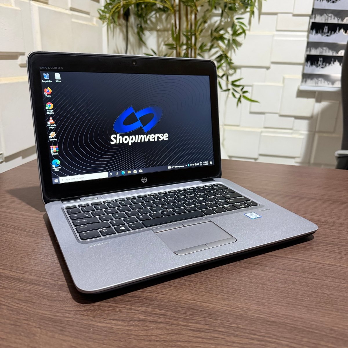 HP EliteBook 820 G3 | Core i5 | 8GB RAM | 256GB SSD | Backlit Keyboard
