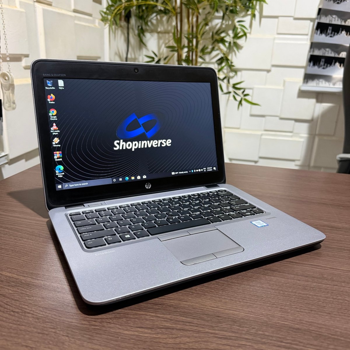 HP EliteBook 820 G3 | Core i5 | 8GB RAM | 256GB SSD | Backlit Keyboard