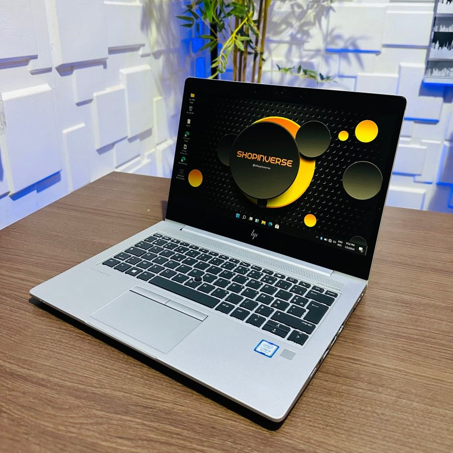 HP EliteBook 830 G5 - 7th Gen. Intel Core i5 - 256GB SSD - 8GB RAM