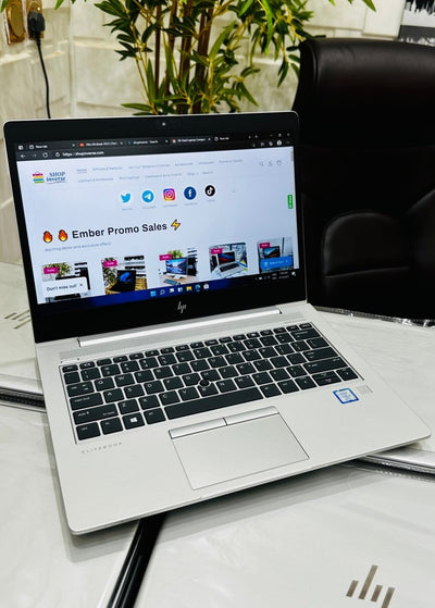 HP EliteBook 830 G5 - 8th Gen. Intel Core i7 - 256GB SSD - 8GB RAM - Keypad Light