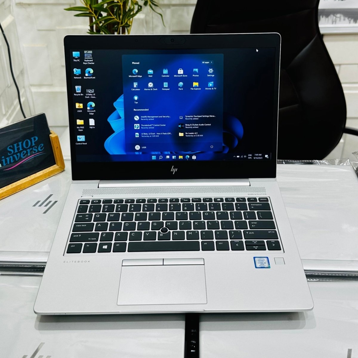 HP EliteBook 830 G5 - 8th Gen. Intel Core i7 - 256GB SSD - 8GB RAM - Keypad Light