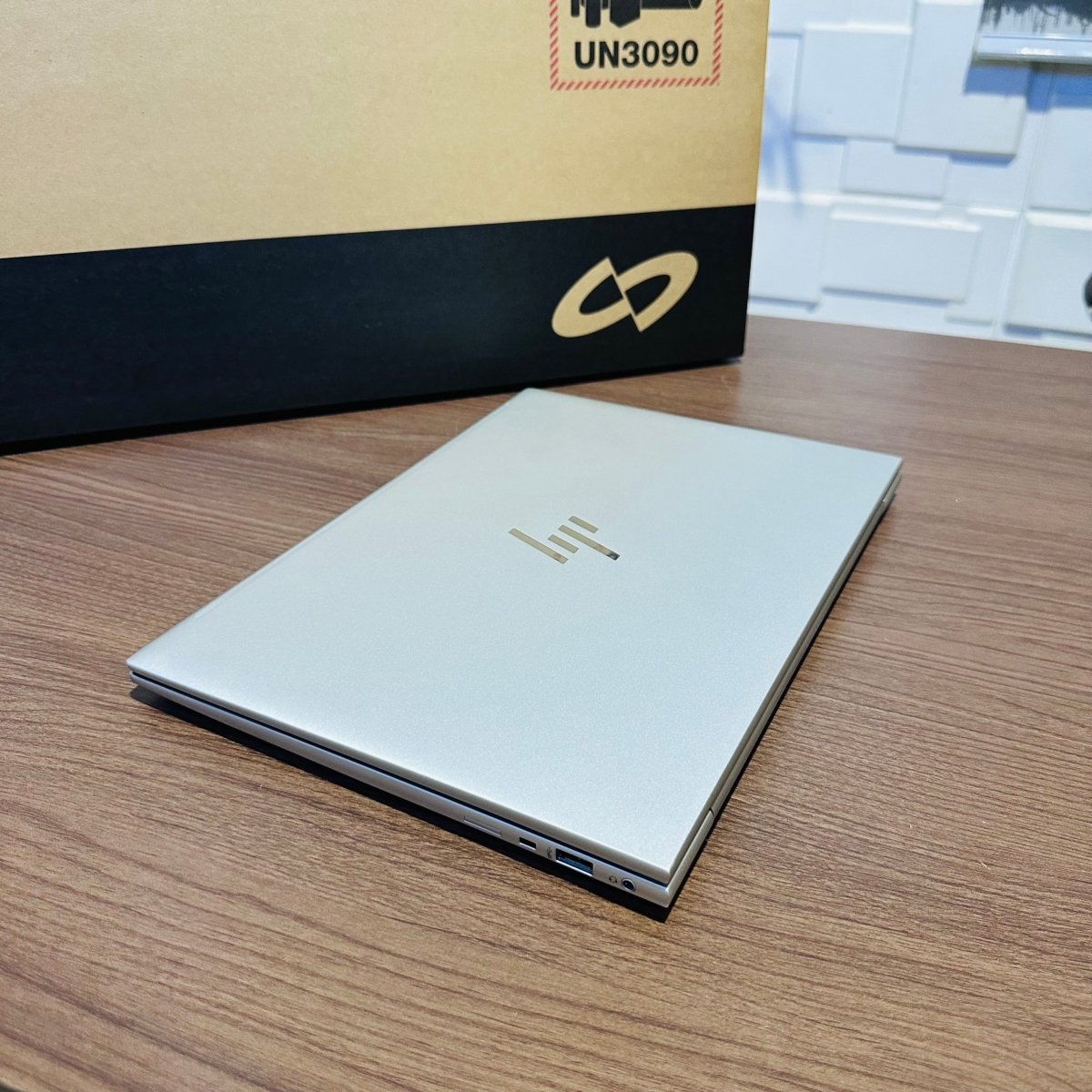 HP EliteBook 840 G9 - 12th Gen. Intel Core i5 - 256GB SSD - 16GB