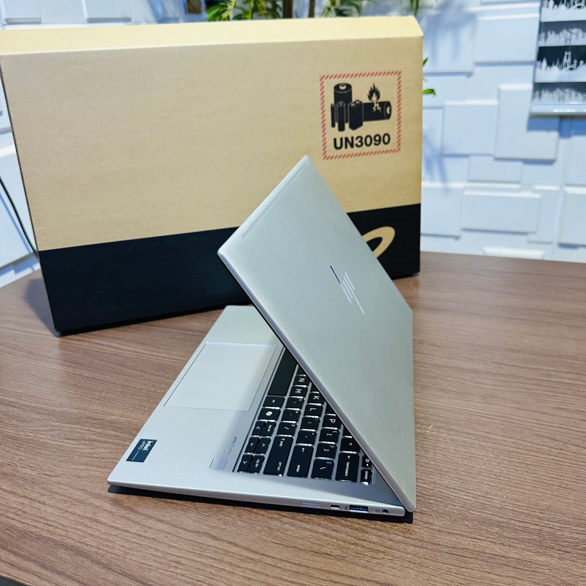 HP EliteBook 840 G11 - Intel Ultra 7 - 512GB SSD - 32GB RAM - Keyboard Light