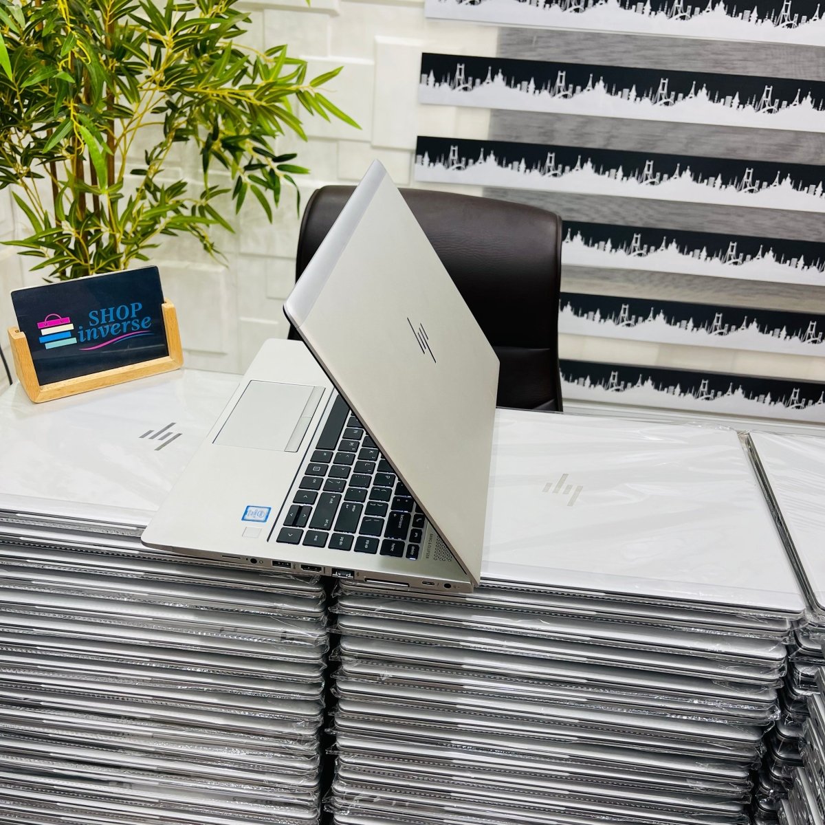 HP EliteBook 840 G5 | 8th Gen Core i5 | 8GB RAM | 256GB SSD | Backlit Keyboard
