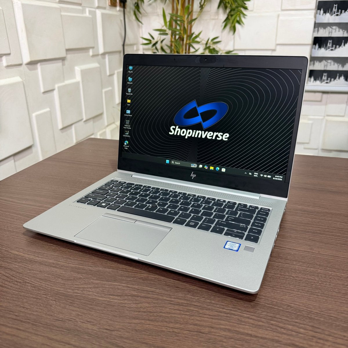 HP EliteBook 840 G5 | 8th Gen Core i5 | 8GB RAM | 256GB SSD | Backlit Keyboard