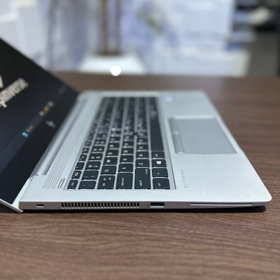 HP EliteBook 840 G6 - 8th Gen. Intel Core i5 - 256GB SSD - 8GB RAM - Keypad Light - Touchscreen