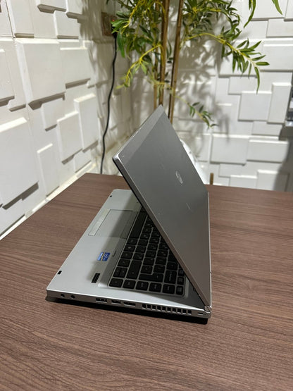 HP EliteBook 8460p - Intel Core i5 - 250GB HDD - 8GB RAM