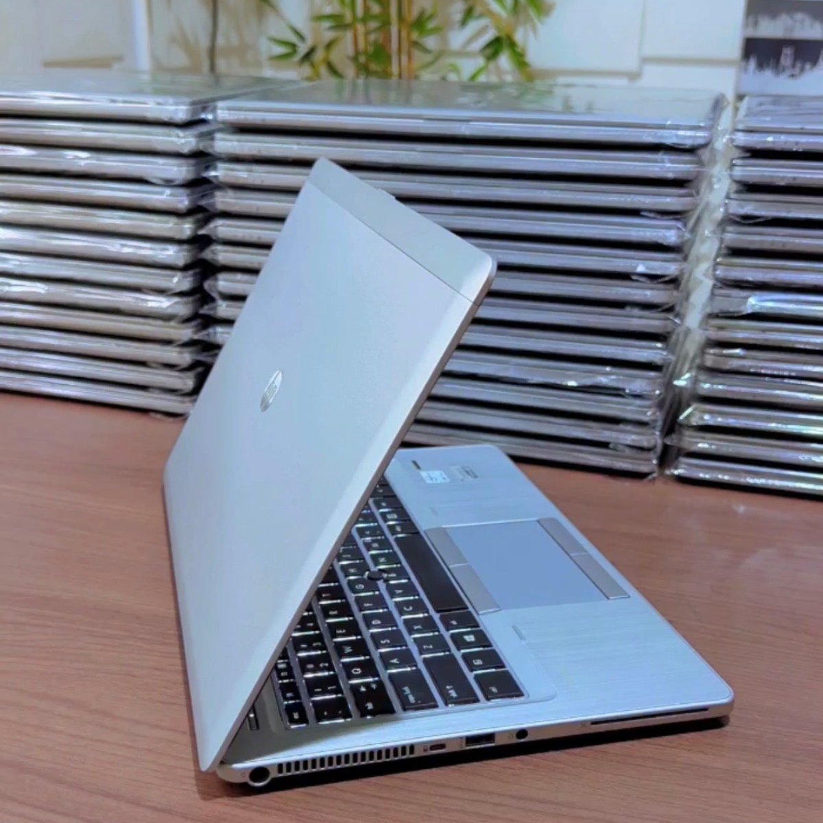 HP EliteBook Folio 9470m | Core i5 | 8GB RAM | 500GB HDD | Backlit Keyboard