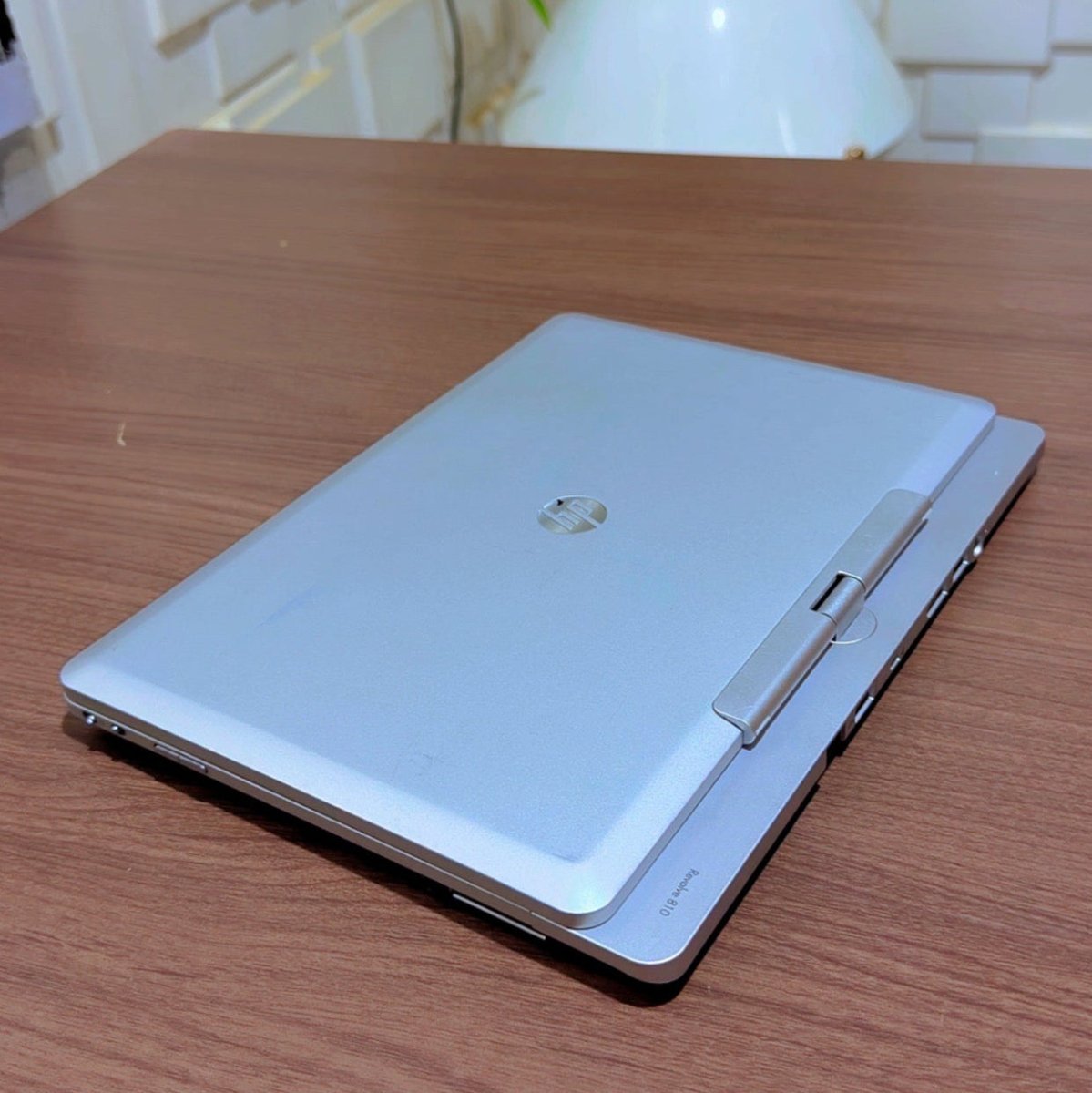 HP EliteBook Revolve 810 G3 | Core i5 | 8GB RAM | 128GB SSD | Touchscreen | Backlit Keyboard