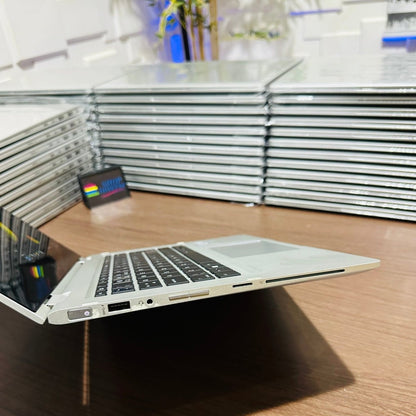 HP EliteBook x360 1030 G2 - 7th Gen. Intel Core i5 - 512GB SSD - 16GB RAM - Keypad Light - Touchscreen