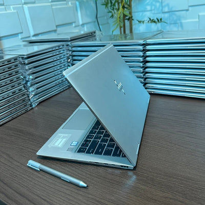 HP EliteBook x360 1030 G4 - 8th Gen. Intel Core i7 - 256GB SSD - 16GB RAM - Keyboard Light - Touchscreen