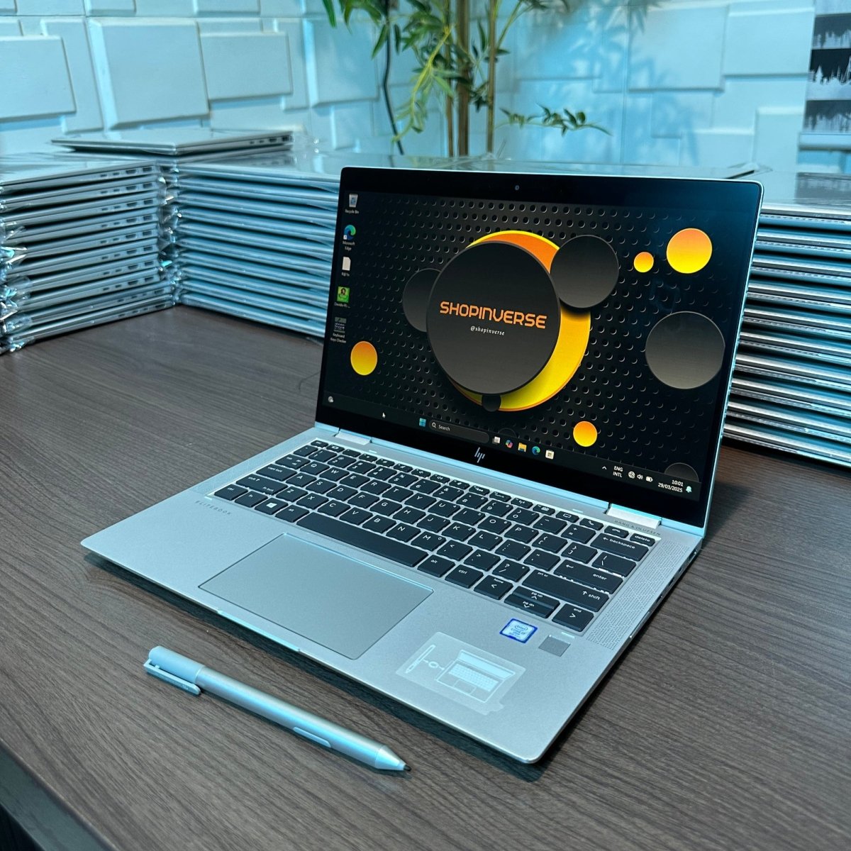 HP EliteBook x360 1030 G4 - 8th Gen. Intel Core i7 - 256GB SSD - 16GB RAM - Keyboard Light - Touchscreen