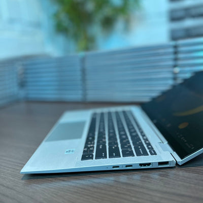 HP EliteBook x360 1030 G7 - 10th Gen. Intel Core i5 - 256GB SSD - 8GB RAM - Keyboard Light - Touchscreen
