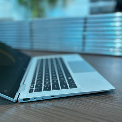 HP EliteBook x360 1030 G7 - 10th Gen. Intel Core i5 - 256GB SSD - 8GB RAM - Keyboard Light - Touchscreen