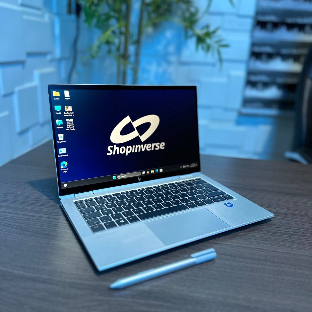 HP EliteBook x360 1030 G8 - 11th Gen. Intel Core i7 - 256GB SSD - 16GB RAM - Touchscreen - Keyboard Light