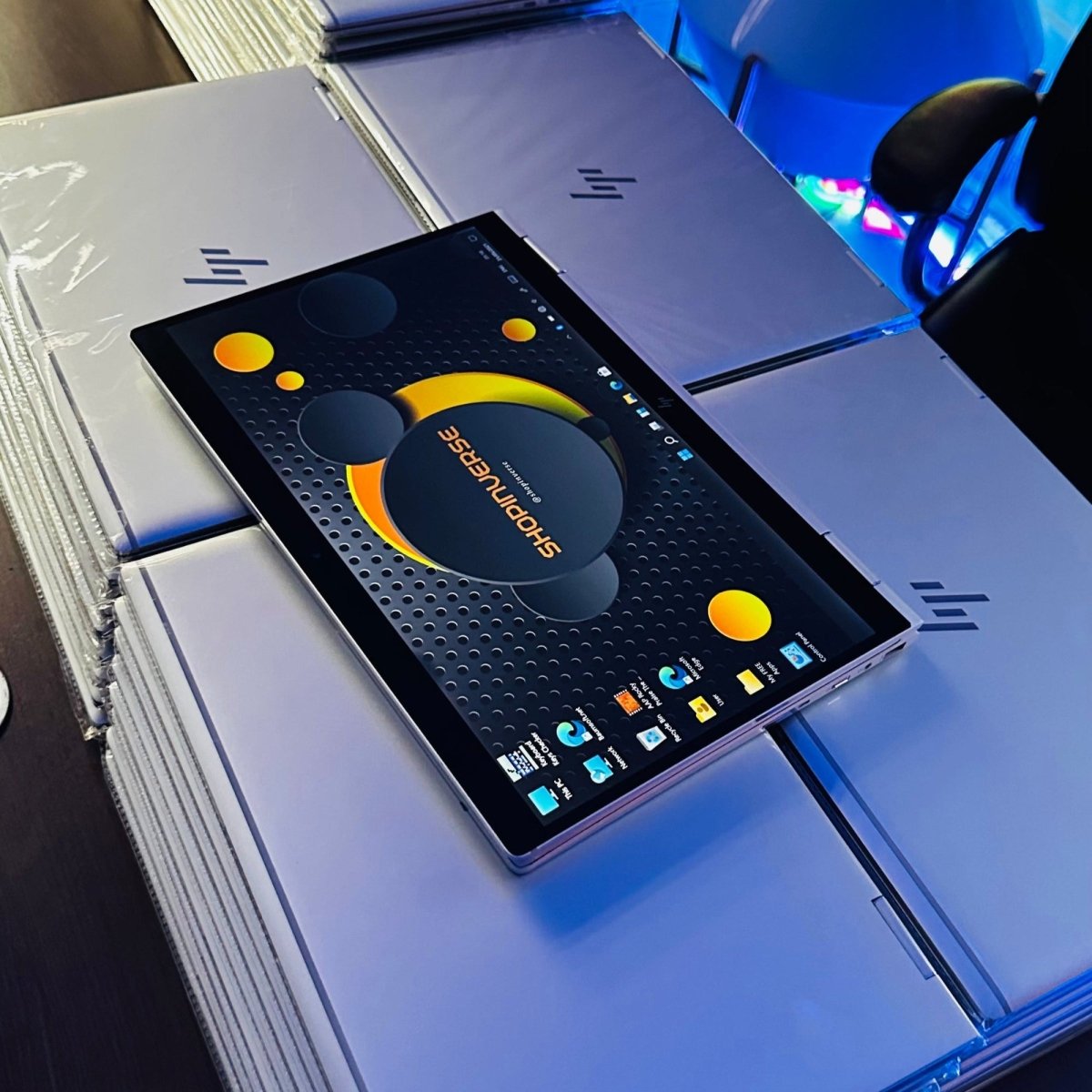 HP EliteBook x360 1040 G6 - 8th Gen. Intel Core i7 - 256GB SSD - 16GB RAM - Keypad Light - Touchscreen - Face ID