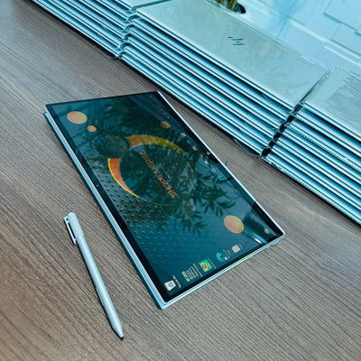 HP EliteBook x360 1040 G8 - 11th Gen. Intel Core i5 - 256GB SSD - 16GB RAM - Touchscreen - Keyboard Light - (Body dent)