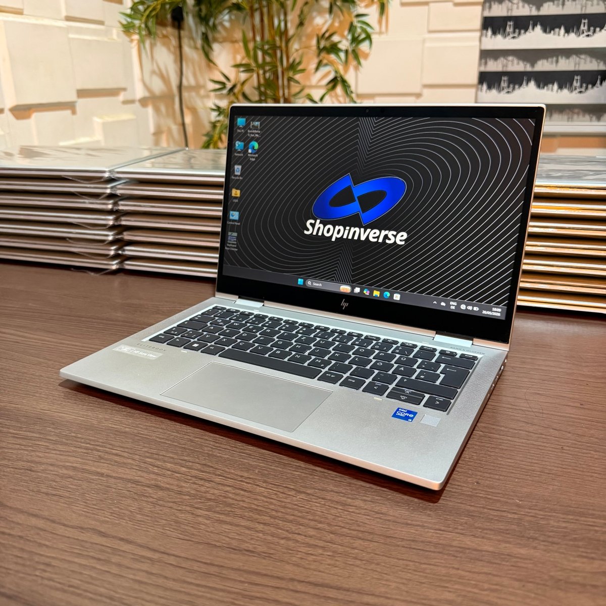 HP EliteBook x360 830 G8 - 11th Gen. Intel Core i5 - 512GB SSD