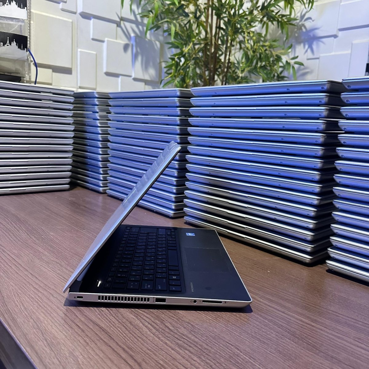 HP mt31 Mobile Thin Client - Intel Celeron 3867U - 256GB SSD - 8GB RAM