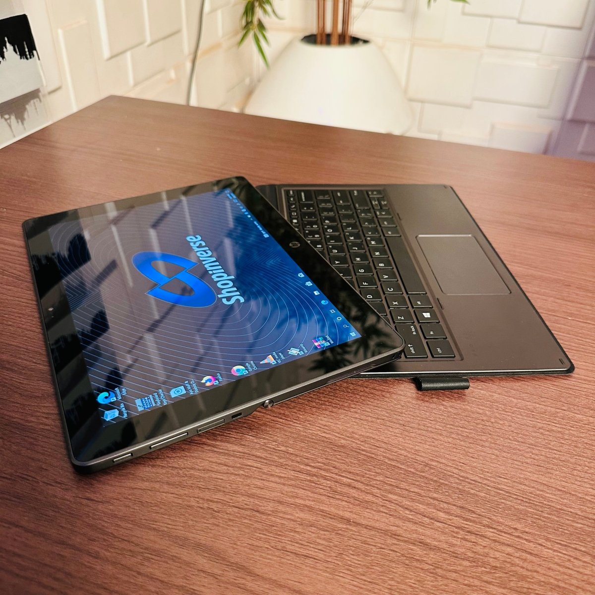 HP Pro x2 612 G2 | Intel Core i5 | 8GB RAM | 256GB SSD