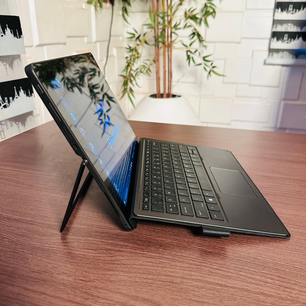 HP Pro x2 612 G2 | Intel Core i5 | 8GB RAM | 256GB SSD | Touchscreen | Backlit Keyboard