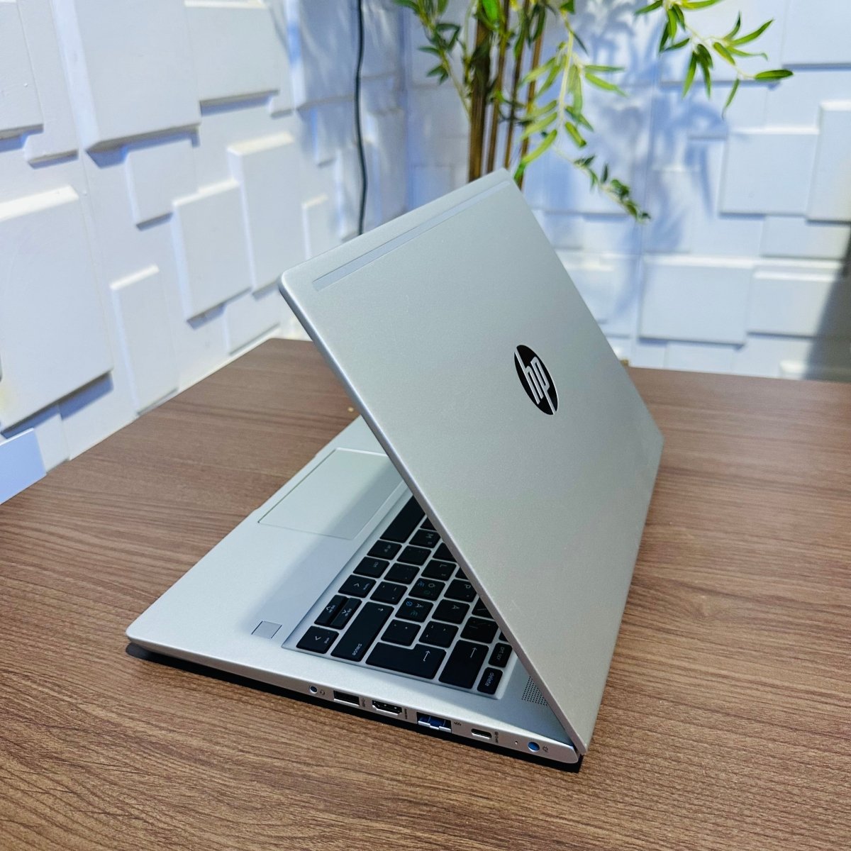 HP ProBook 430 G6 - 8th Gen. Intel Core i3 - 128GB SSD - 8GB RAM