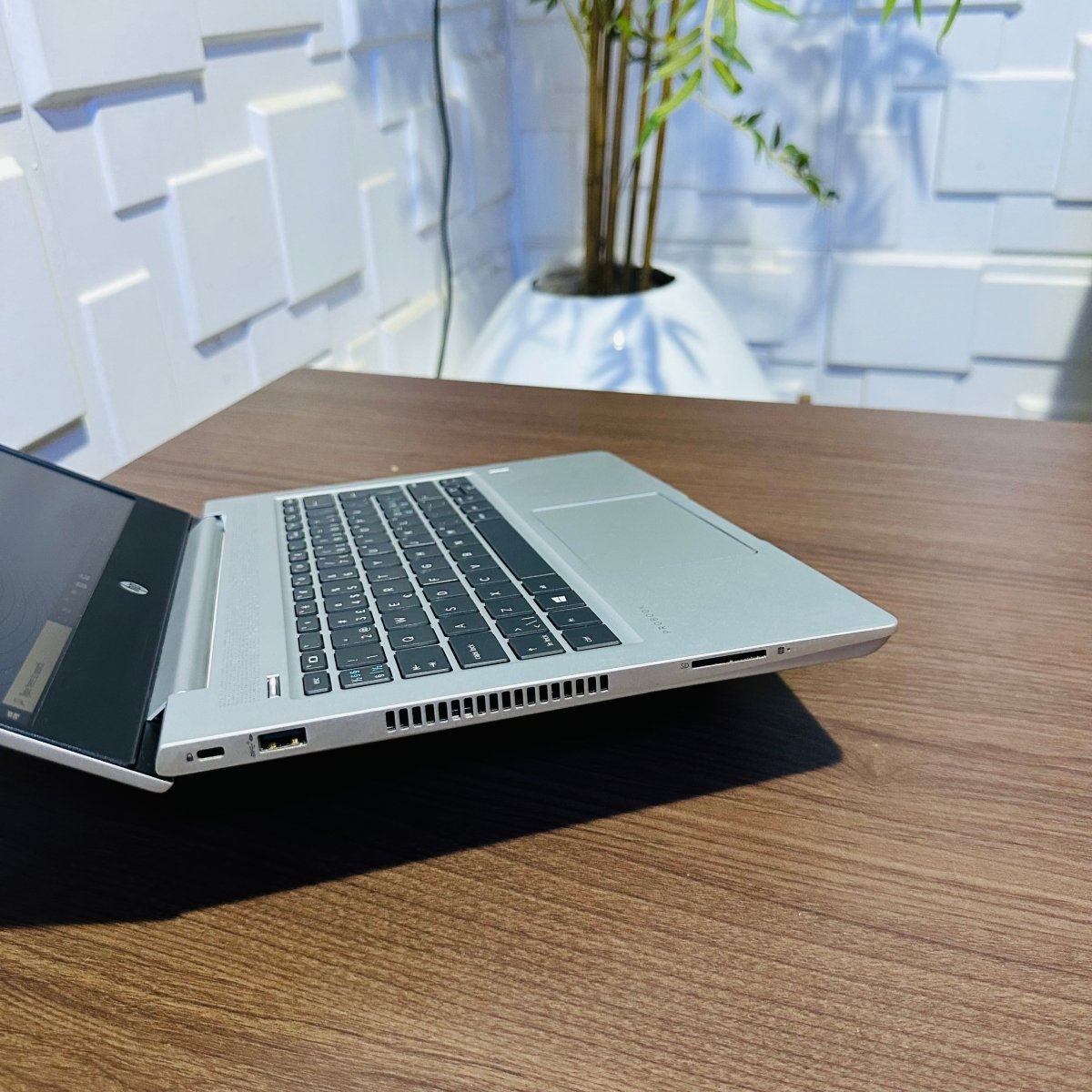 HP ProBook 430 G6 - 8th Gen. Intel Core i5 - 25GB SSD - 8GB