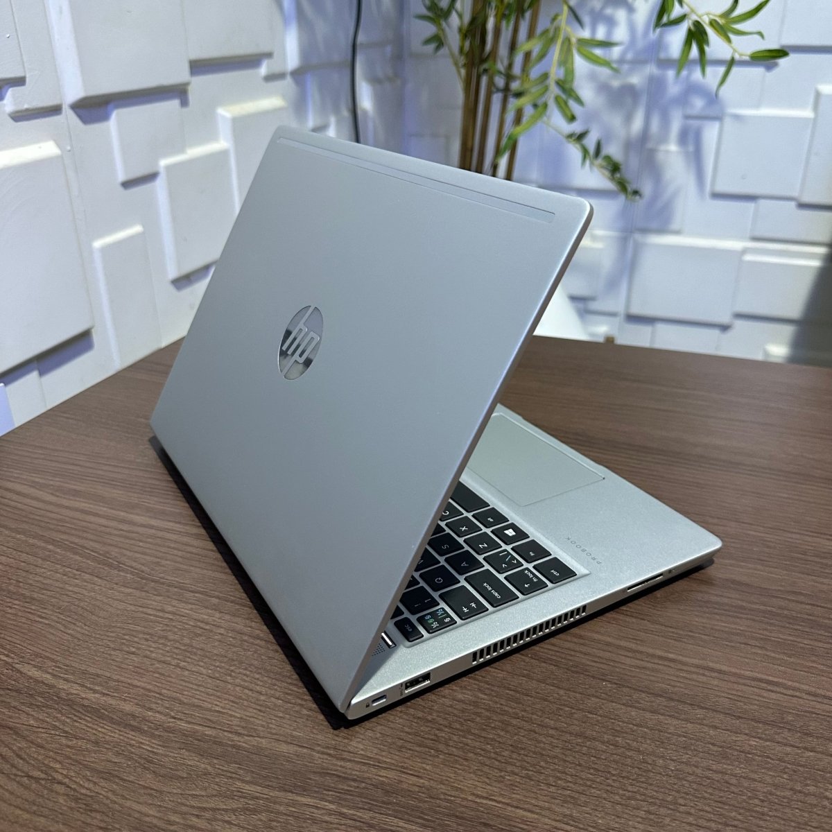 HP ProBook 430 G6 - 8th Gen. Intel Pentium 5405U - 128GB SSD - 4GB