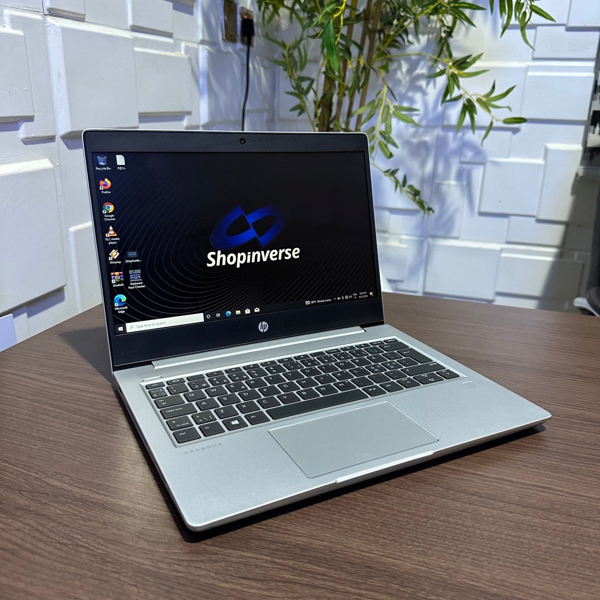 HP ProBook 430 G6 - 8th Gen. Intel Pentium 5405U - 256GB SSD - 4GB RAM - (Minor body dent)