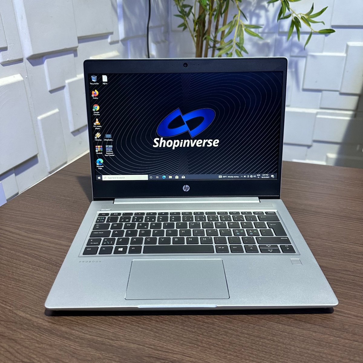 HP ProBook 430 G6 - 8th Gen. Intel Pentium 5405U - 256GB SSD - 4GB RAM - (Minor body dent)