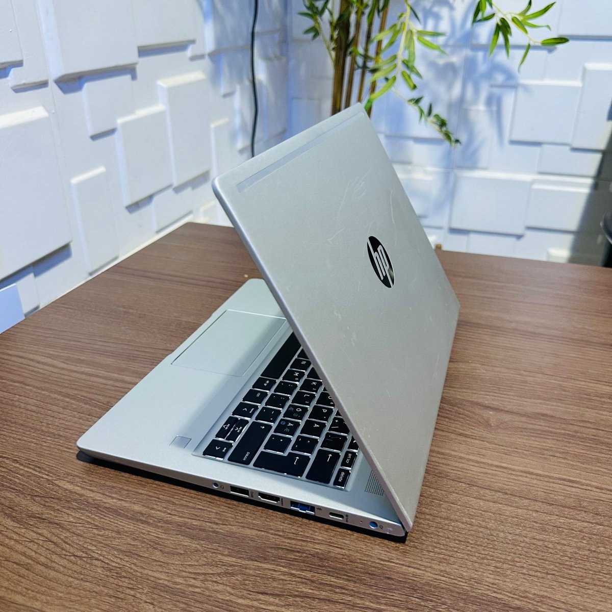HP ProBook 430 G7 - 10th Gen. Intel Pentium 6405U - 128GB SSD - 4GB RAM - Keyboard Light