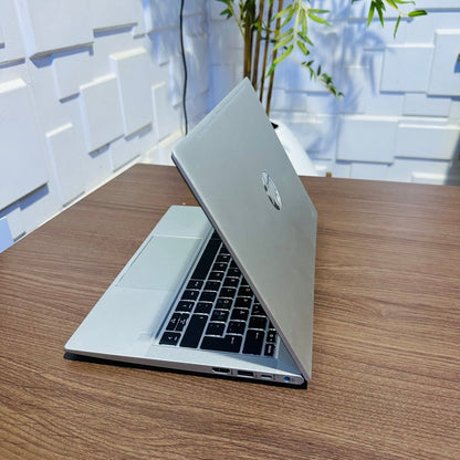 HP ProBook 430 G8 - 11th Gen. Intel Core i3 - 256GB SSD - 8GB RAM