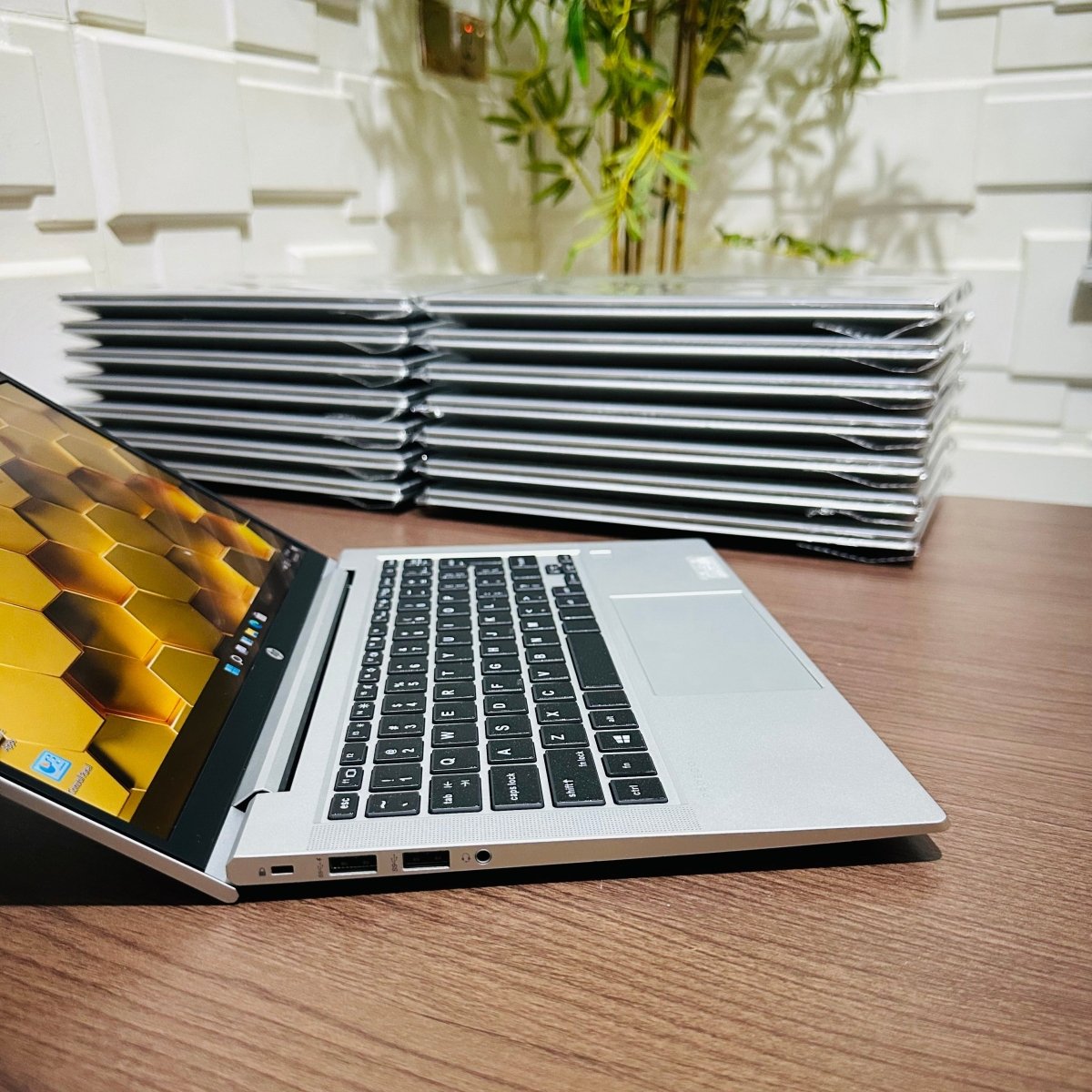 HP ProBook 635 Aero G8 | AMD Ryzen 5 | 16GB RAM | 256GB SSD