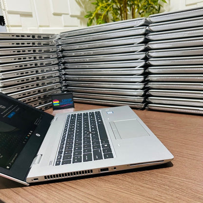 HP ProBook 640 G5 - 8th Gen. Intel Core i5 - 256GB SSD - 16GB RAM - Keyboard Light